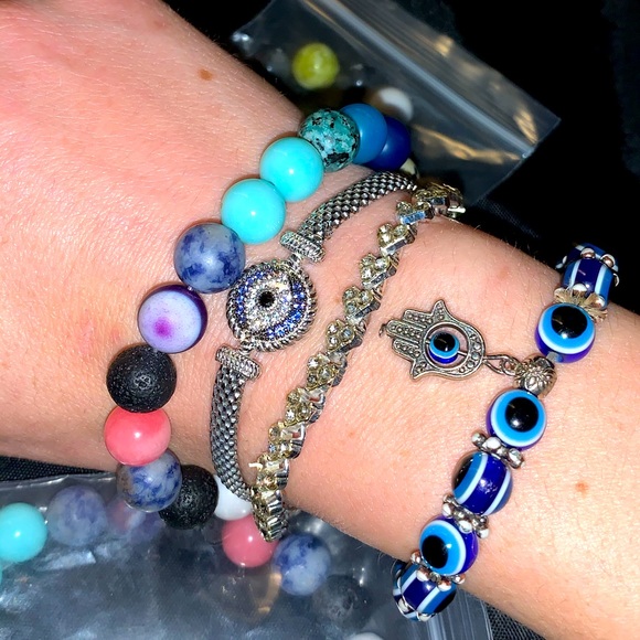 🪬2/$25🪬 NWT/NIB Natural Stone 10mm Chakra Bracelet - Picture 9 of 16